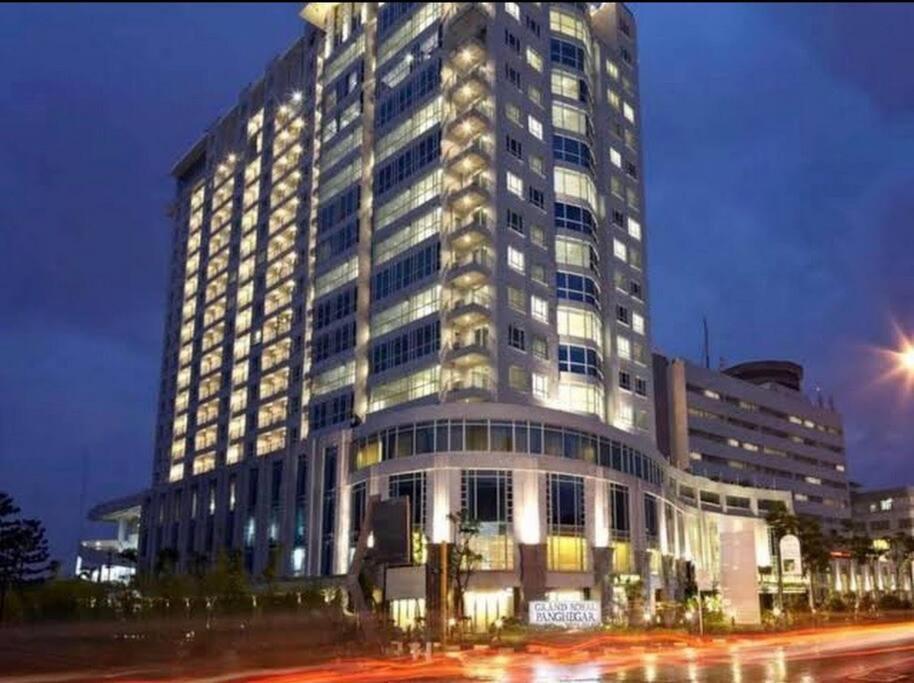 Two Bedroom Apartment at el Royale Hotel Bandung Eksteriør billede