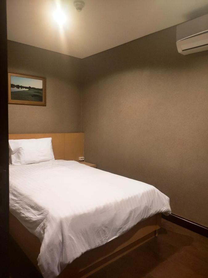 Two Bedroom Apartment at el Royale Hotel Bandung Eksteriør billede